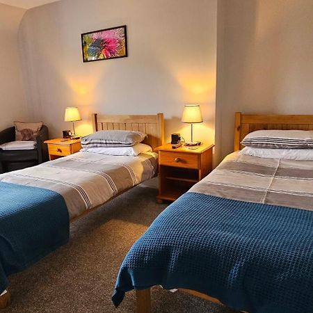 Inverour Guest House 스핀브리지 외부 사진